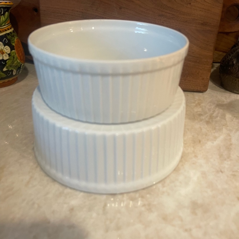 Pillivuyt Deep pleated White porcelain  souffle dishes